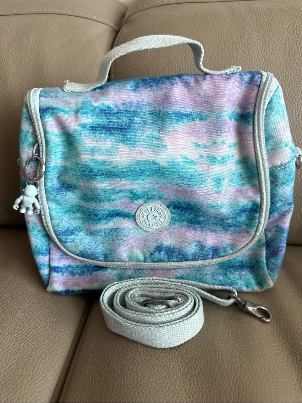 Kipling Kichirou Insulated Lunch Bag in βWater Colors Multiβ Print Pattern